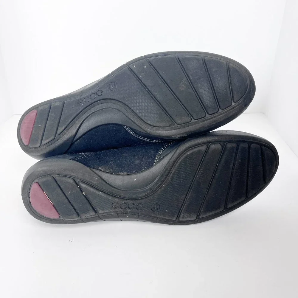 2/$14 Ecco Leather Sneakers 41